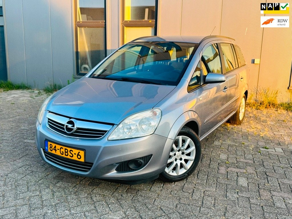 Opel Zafira 2.2 Temptation 2E Eigenaar AUT Trekhaak 7 persoo, Gebruikt, 4 cilinders, 150 pk, 7 stoelen