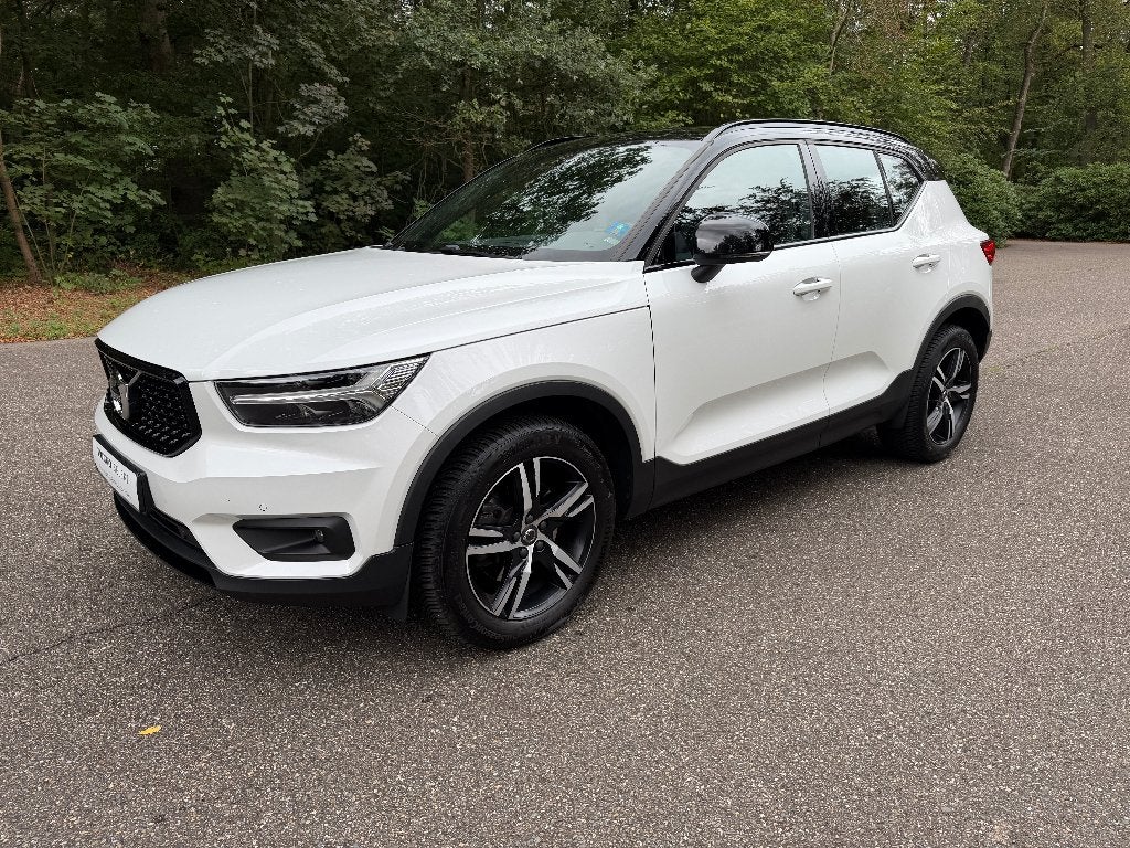 Volvo XC40 T4 AWD R-Design 150dkm 2019 Trekgewicht 2000KG, Auto's, Automaat, Wit, Lichtsensor, Bedrijf