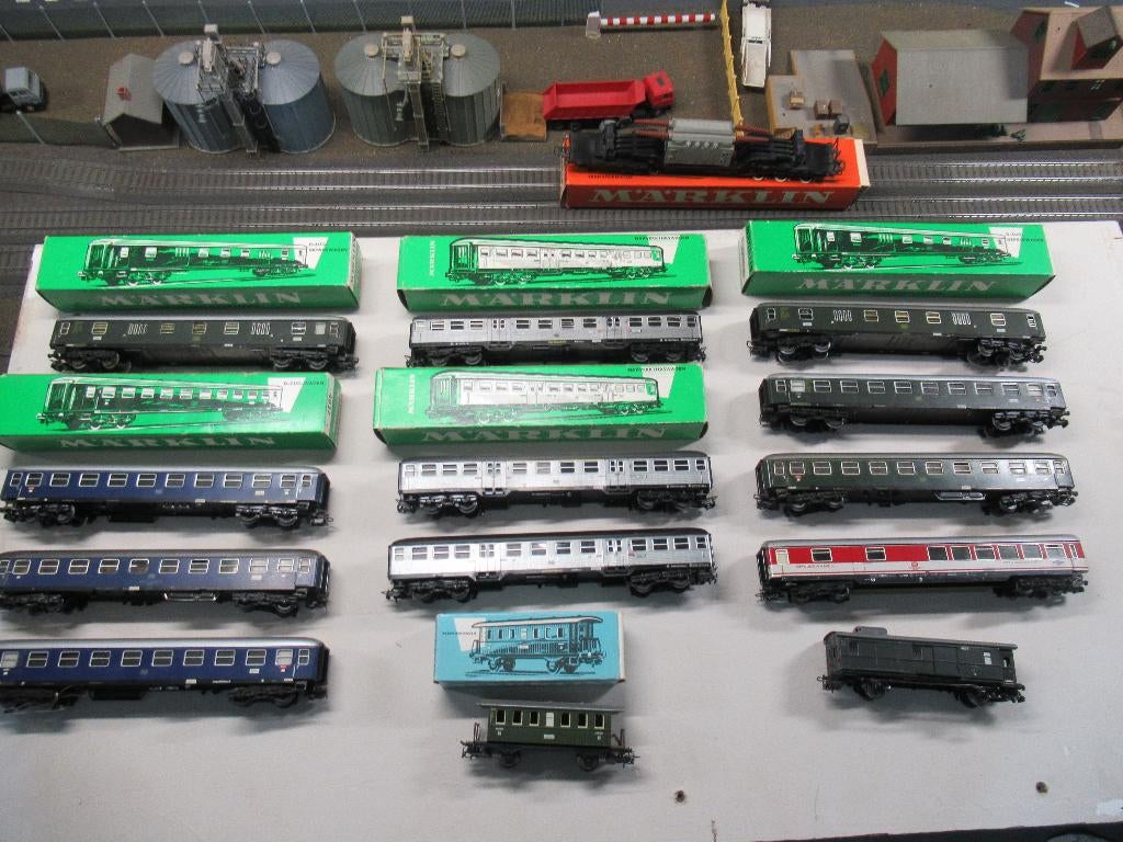 MARKLIN PERSONENWAGONS, Hobby en Vrije tijd, Wisselstroom, Gebruikt, Wagon, Ophalen of Verzenden