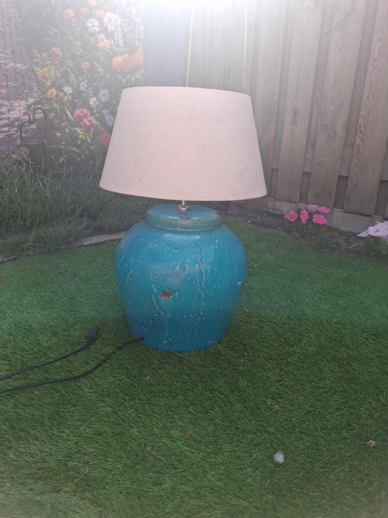 Unieke turquoise tafellamp met crèmekleurige kap, Ophalen, Gebruikt, Rustiek, Bohemien, Mediterraan