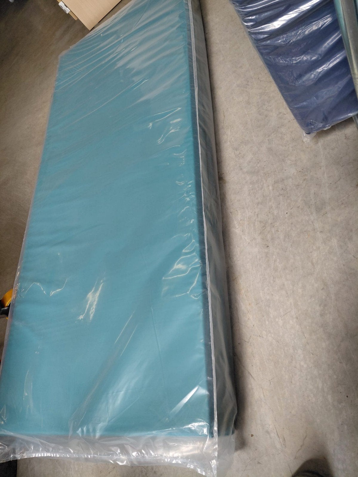 Zorgmatras 85x200 cm - Per stuk nieuw, Ophalen, Eenpersoons, Nieuw, Overige maten