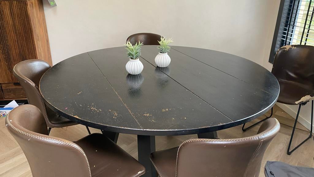 Zwarte ronde eettafel - 150cm diameter moet voor vrijdag weg, Huis en Inrichting, Tafels | Eettafels, Gebruikt, 100 tot 150 cm