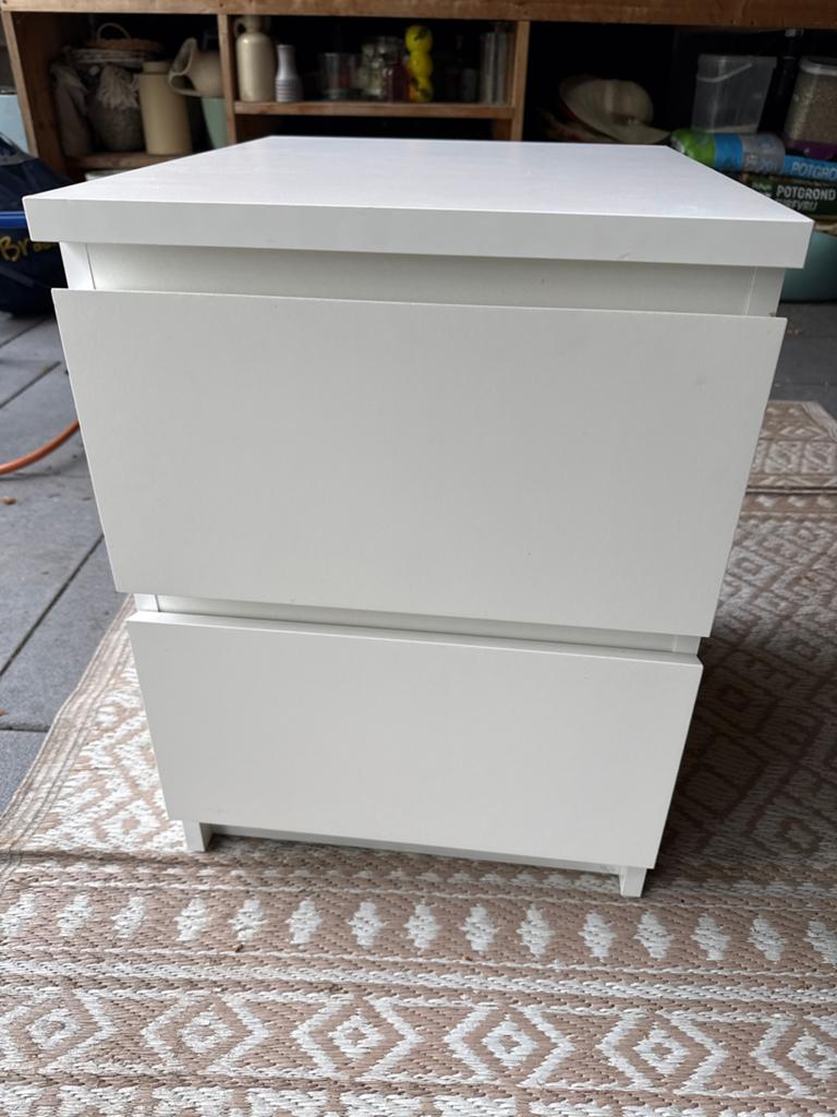 Ikea nachtkastje, Huis en Inrichting, Slaapkamer | Nachtkastjes, Ophalen, Zo goed als nieuw, Minder dan 45 cm
