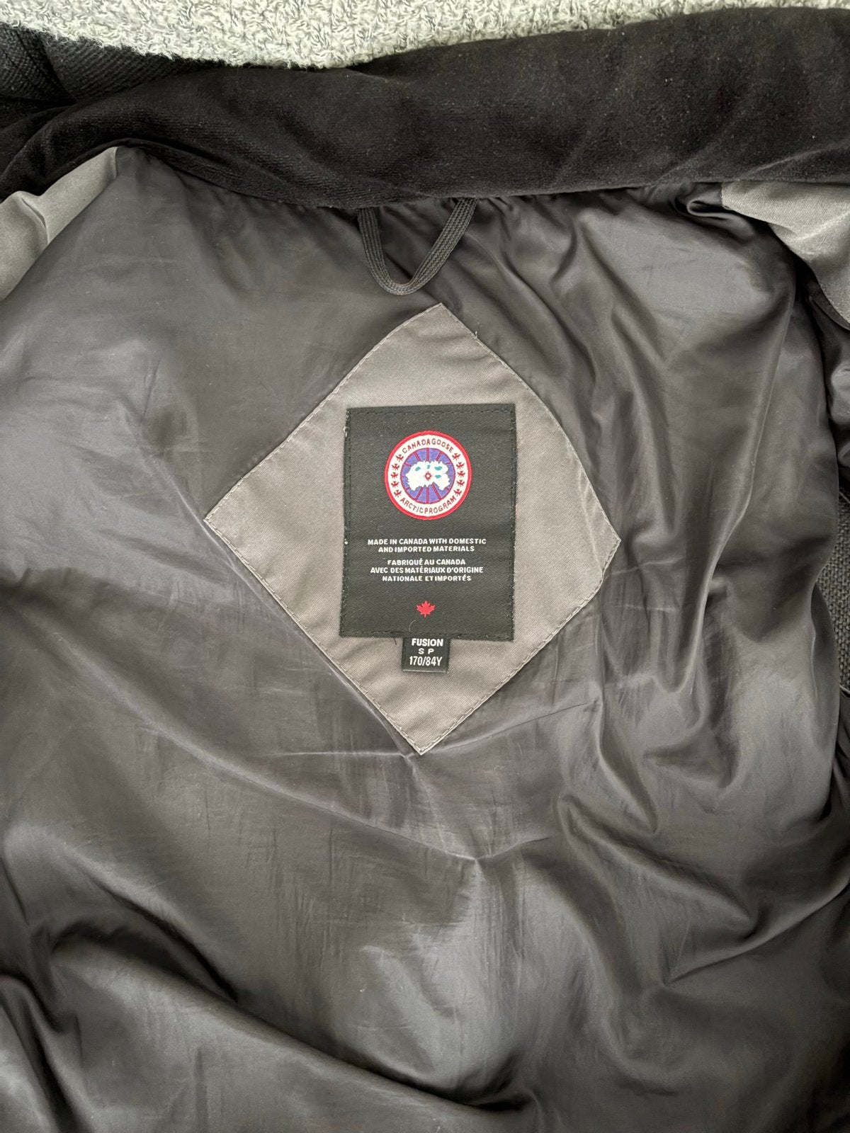 Canada Goose Bodywarmer Maat S - Goede Staat, Kleding | Heren, Ophalen of Verzenden, Gedragen, Grijs