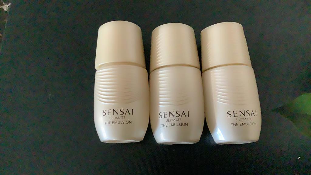 Sensai ultimate emulsion., Ophalen of Verzenden, Nieuw, Gehele gezicht, Verzorging