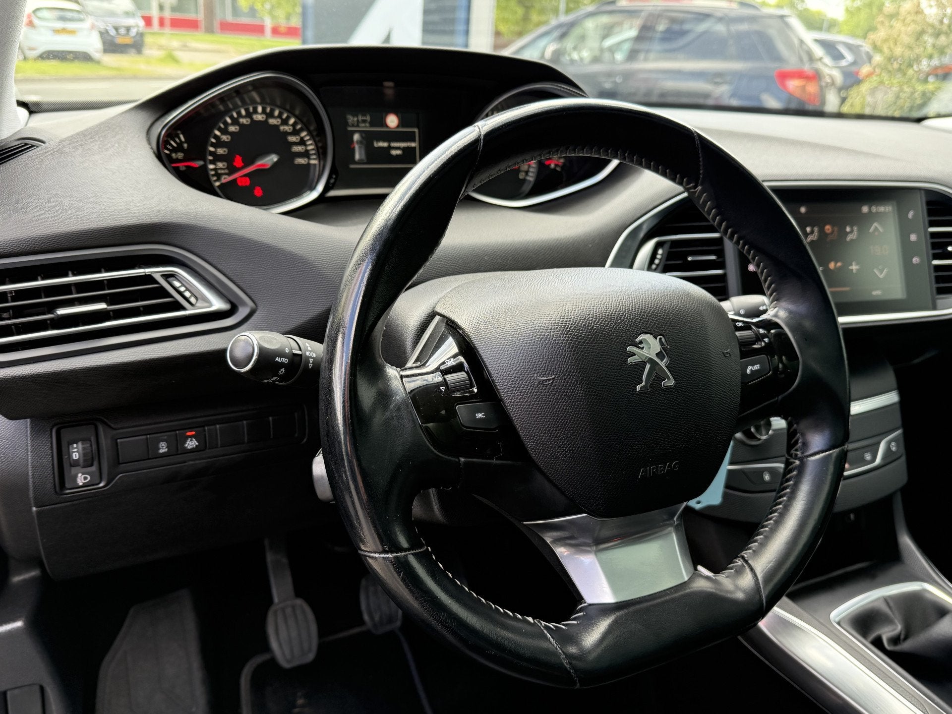 Peugeot 308 SW BWJ 2018 | 1.2PT 111PK Executive | LEER | PAN, Auto's, Voorwielaandrijving, 12 maanden, Gebruikt, 1199 cc