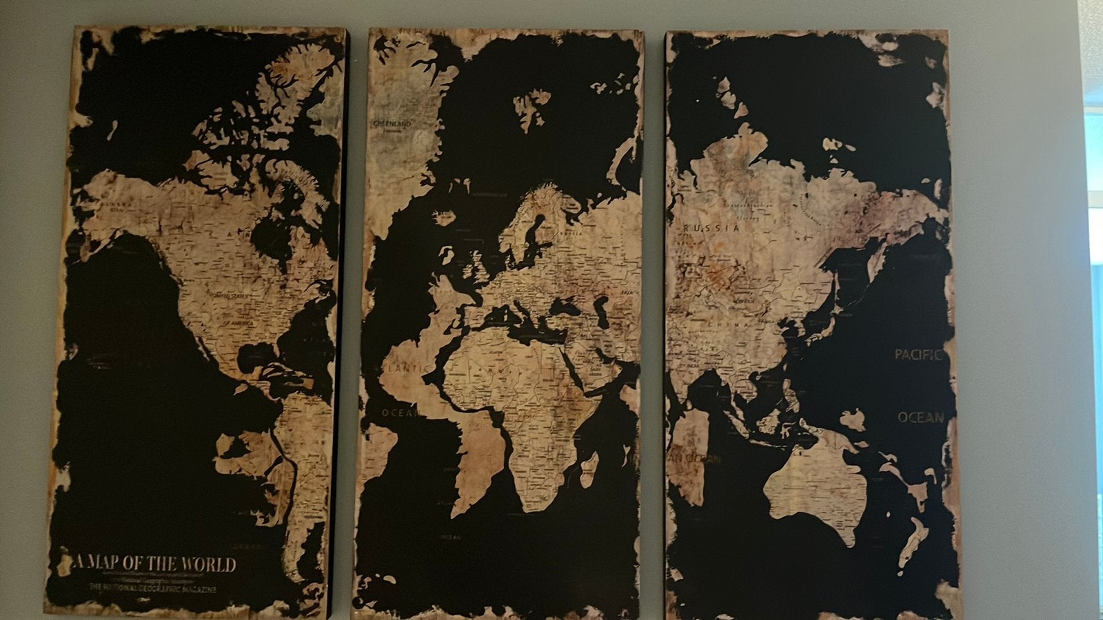 Drieluik wereldkaaet, Ophalen, Zo goed als nieuw