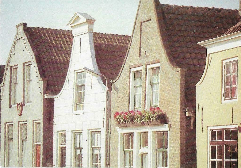 AK Goudswaard - Dorpsbeeld, Verzamelen, Ansichtkaarten | Nederland, Verzenden, 1960 tot 1980, Ongelopen, Zuid-Holland
