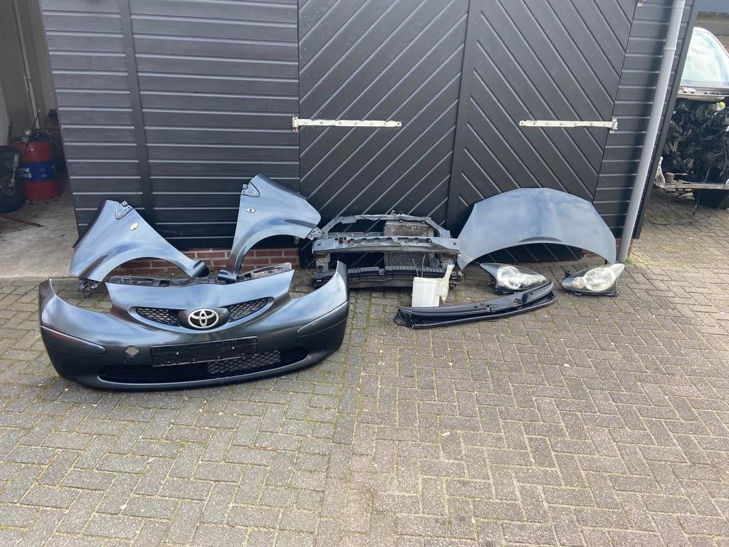 Toyota Aygo voorkop 2005-2014 grijs 1E0, Ophalen, Toyota, Motorkap