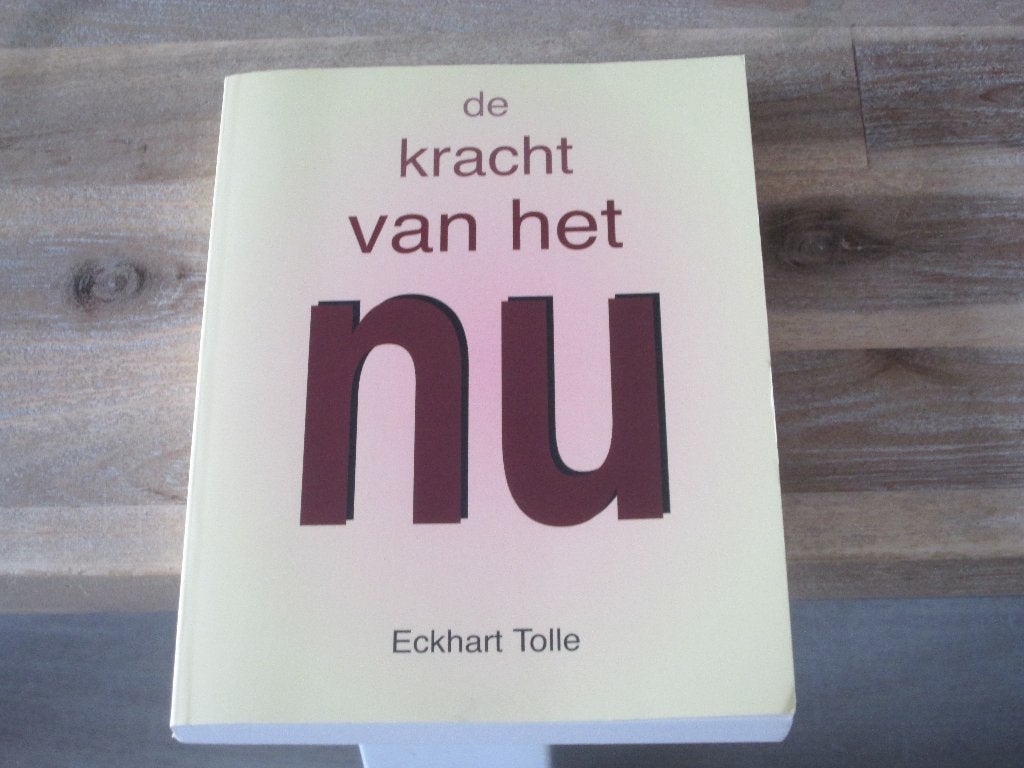 De Kracht van het Nu - Eckhart Tolle, Achtergrond en Informatie, Spiritualiteit algemeen, Nieuw, Ophalen of Verzenden