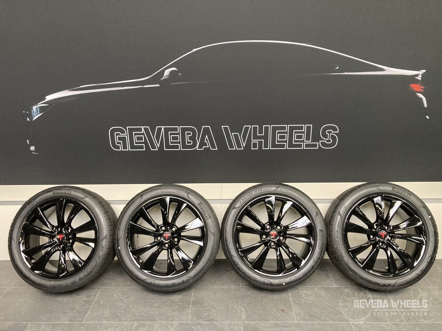 19” originele Tesla Model S velgen + nieuwe banden 5x120 102, Auto-onderdelen, 19 inch, -, -, Banden en Velgen
