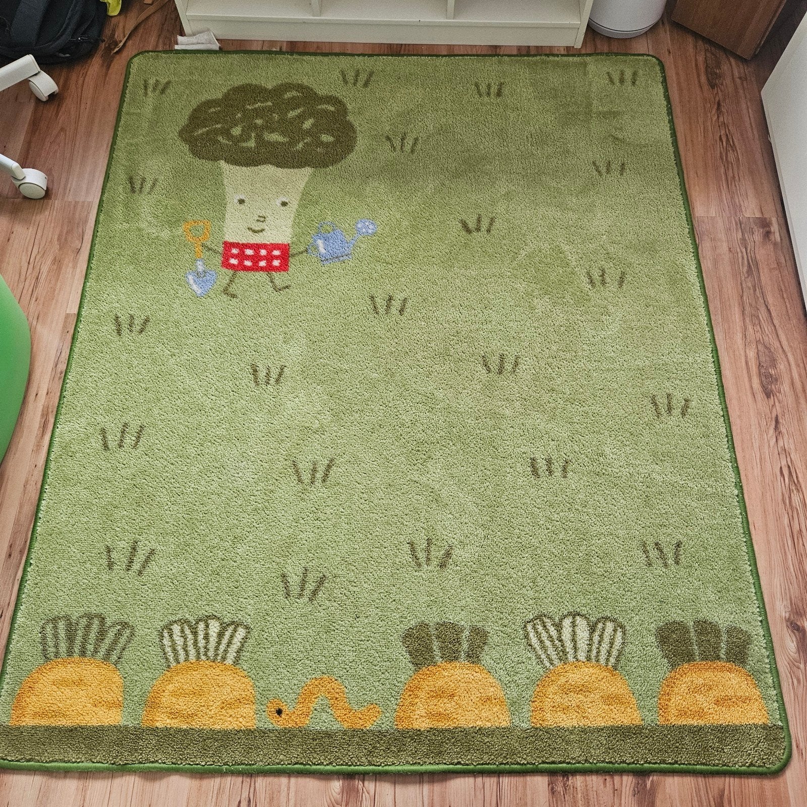 Groen kindertapijt 160x133, Ophalen, Gebruikt, 100 tot 150 cm, Groen