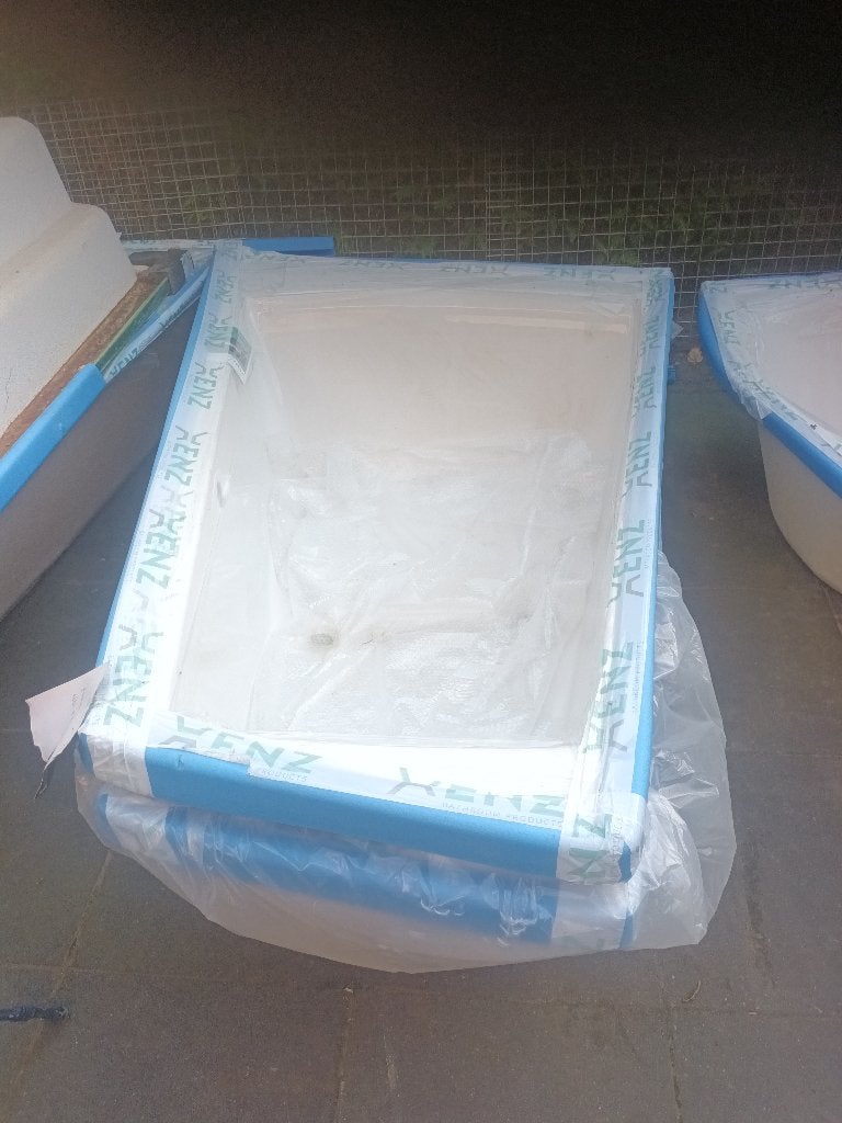 70 euro. Nieuw ligbad., Ophalen, Nieuw, Bad