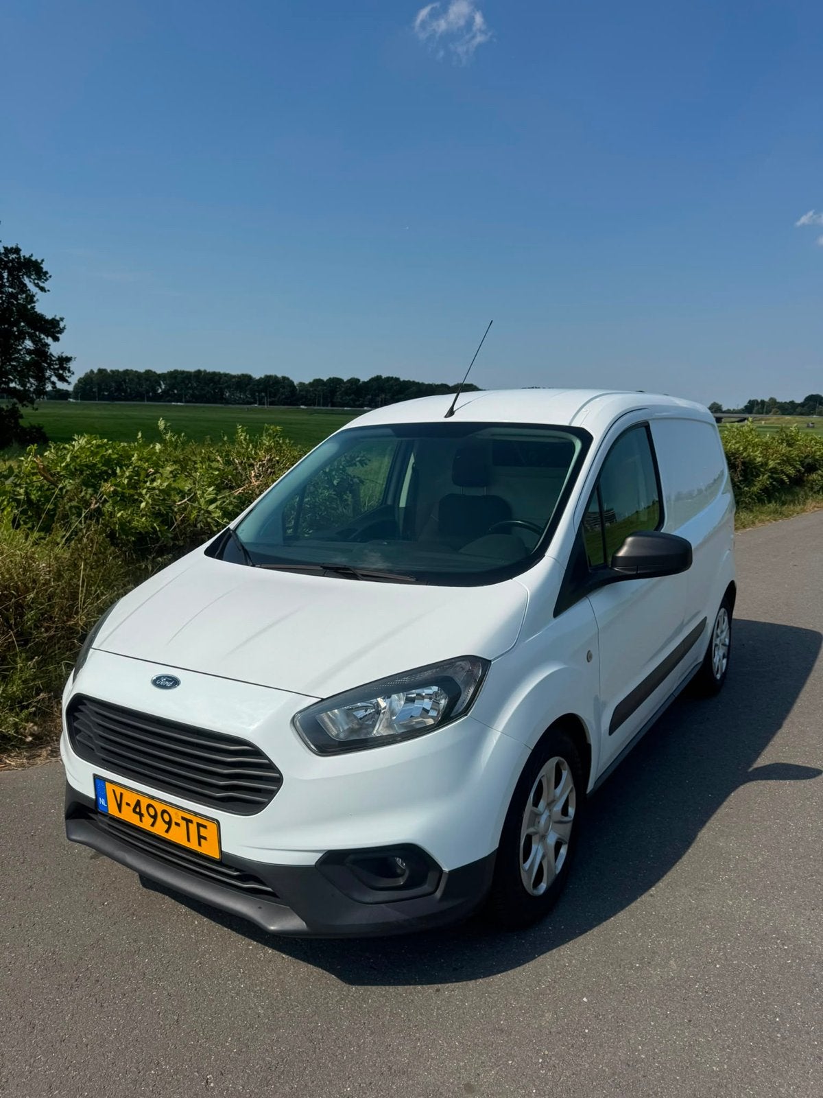 Ford Transit Courier GB 1.0 Ecoboost 100pk 2018, Auto's, Voorwielaandrijving, Stof, Wit, Handgeschakeld