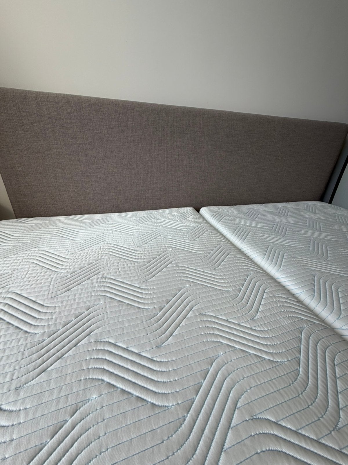 Tempur bed 2 jaar oud met massage stand, Huis en Inrichting, Ophalen, 210 cm, Tweepersoons, Zo goed als nieuw