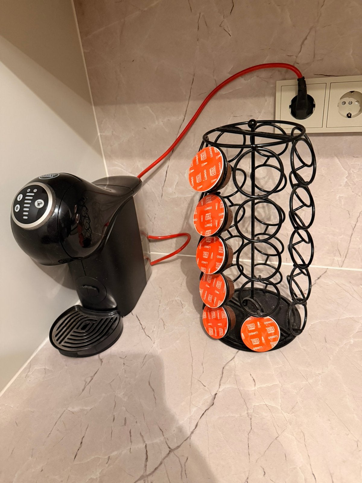 Krups Dolce Gusto Genio S Plus KP3408 Zwart, Ophalen of Verzenden, Zo goed als nieuw, Koffiemachine