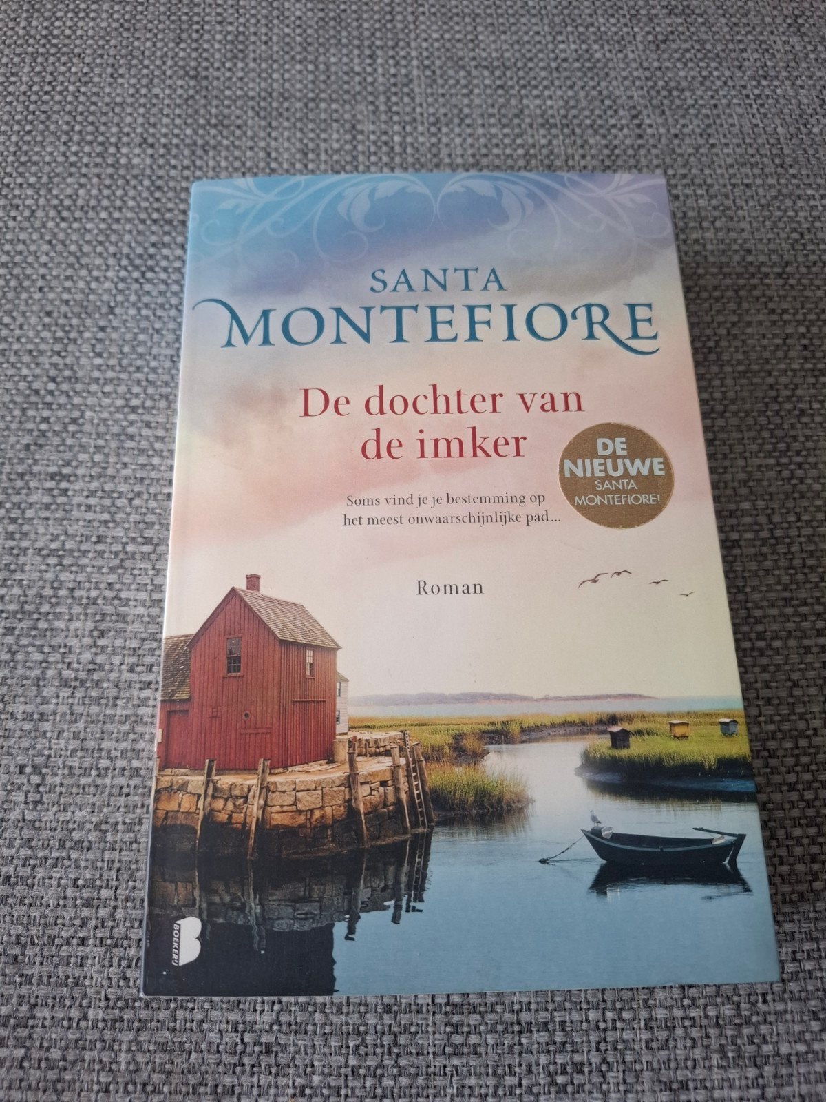 De dochter van de imker - Santa Montefiore, Boeken, Ophalen of Verzenden, Zo goed als nieuw, Santa Montefiore, Europa overig