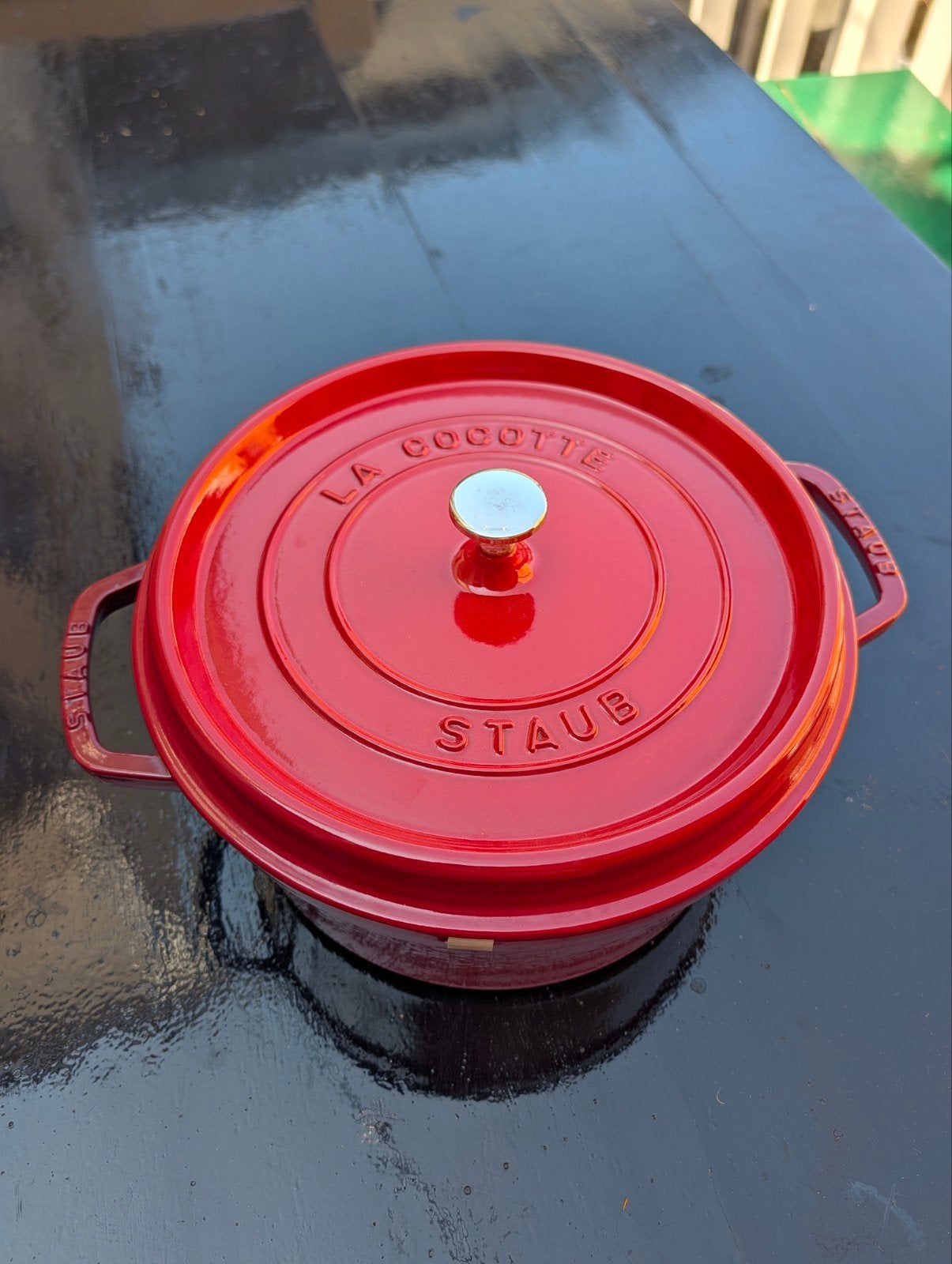 Staub La Cocotte Gietijzeren Braadpan - Rood, 28 cm, Geschikt voor inductie, Ophalen of Verzenden, Zo goed als nieuw, Braadpan