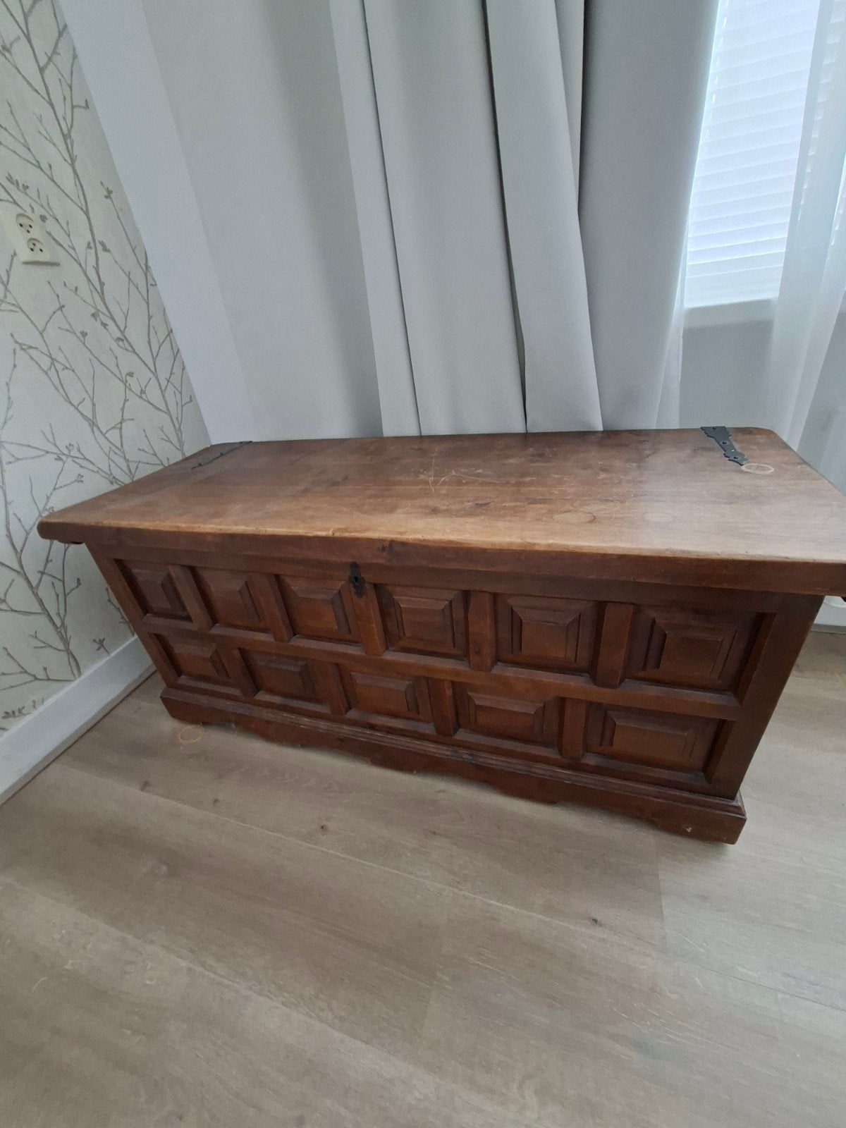 Massief houten kist/dekenkist, Ophalen, Gebruikt, 50 tot 100 cm