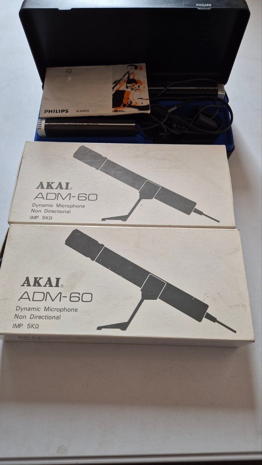 Vintage Philips en Akai microfoons - Set van 3, Muziek en Instrumenten, Microfoons, Ophalen of Verzenden, Gebruikt, Instrumentmicrofoon