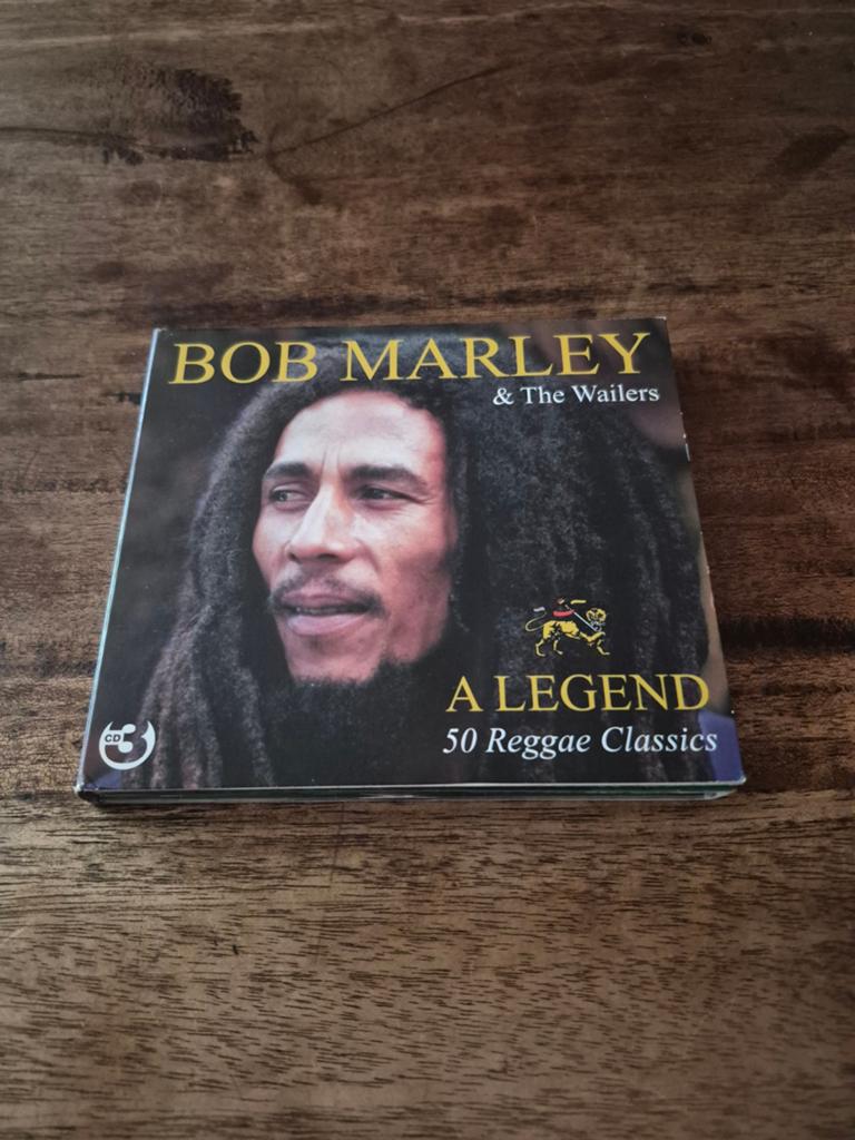 Bob Marley & The Wailers - A Legend (50 Reggae Classics), Cd's en Dvd's, Cd's | Reggae en Ska, Zo goed als nieuw, Boxset, Ophalen of Verzenden