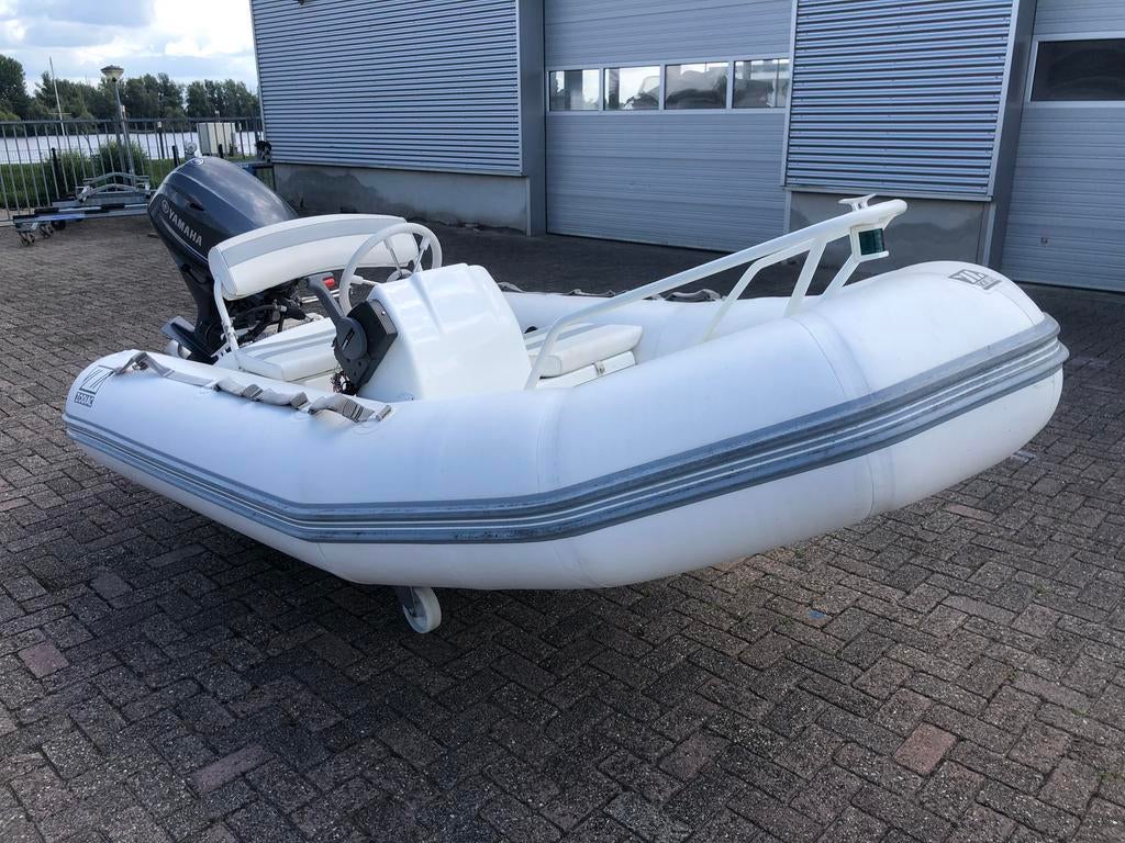 Zodiac Yachline 340, Ophalen, Gebruikt, Zodiac, Benzine