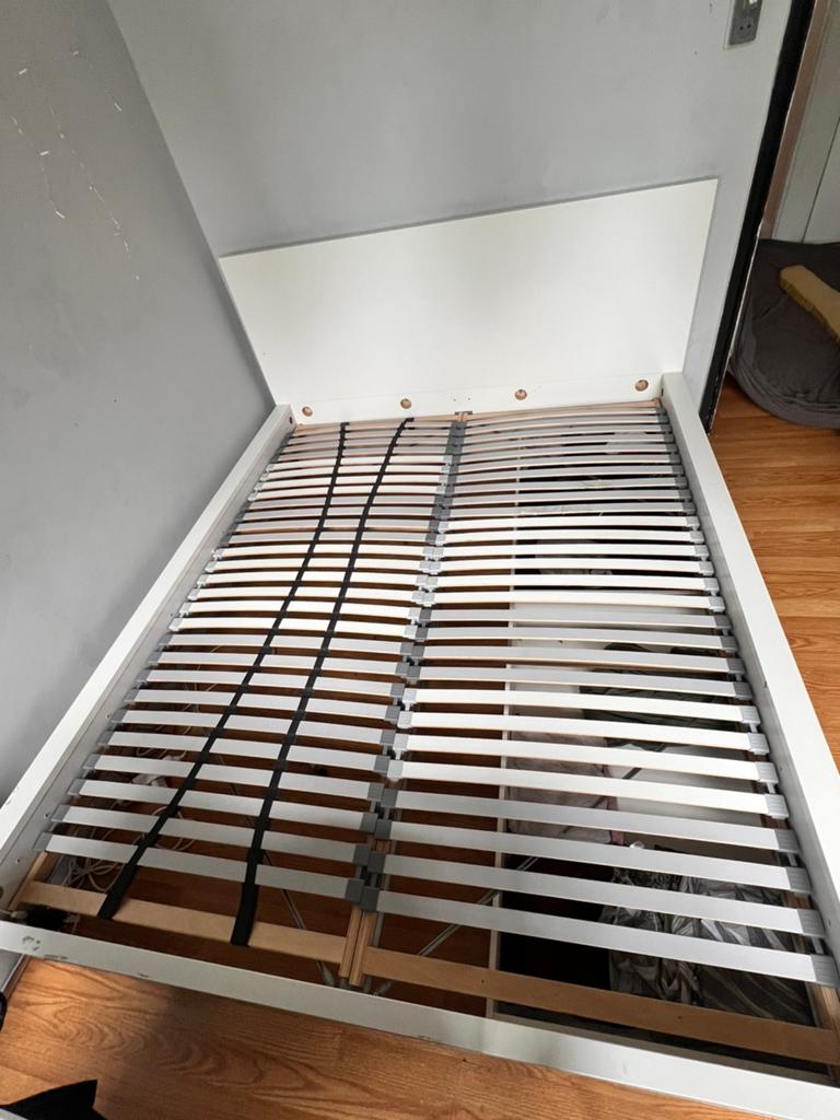 Bed, Huis en Inrichting, Slaapkamer | Bedden, Ophalen, Eenpersoons, Hout, 160 cm
