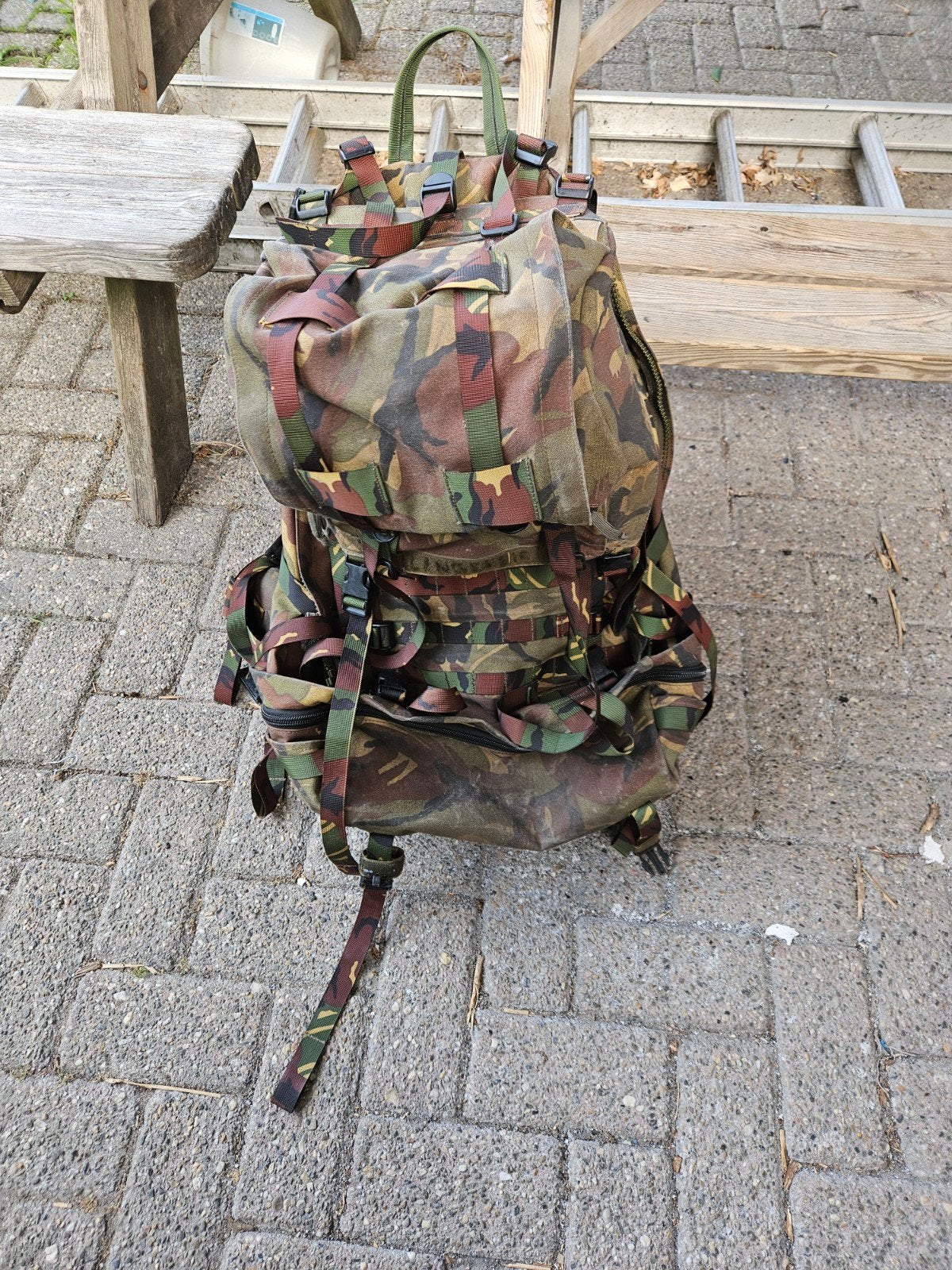 Camouflage rugzak - Ideaal voor outdoor avonturen, Gebruikt, 25 tot 40 cm, Trekking, Ophalen