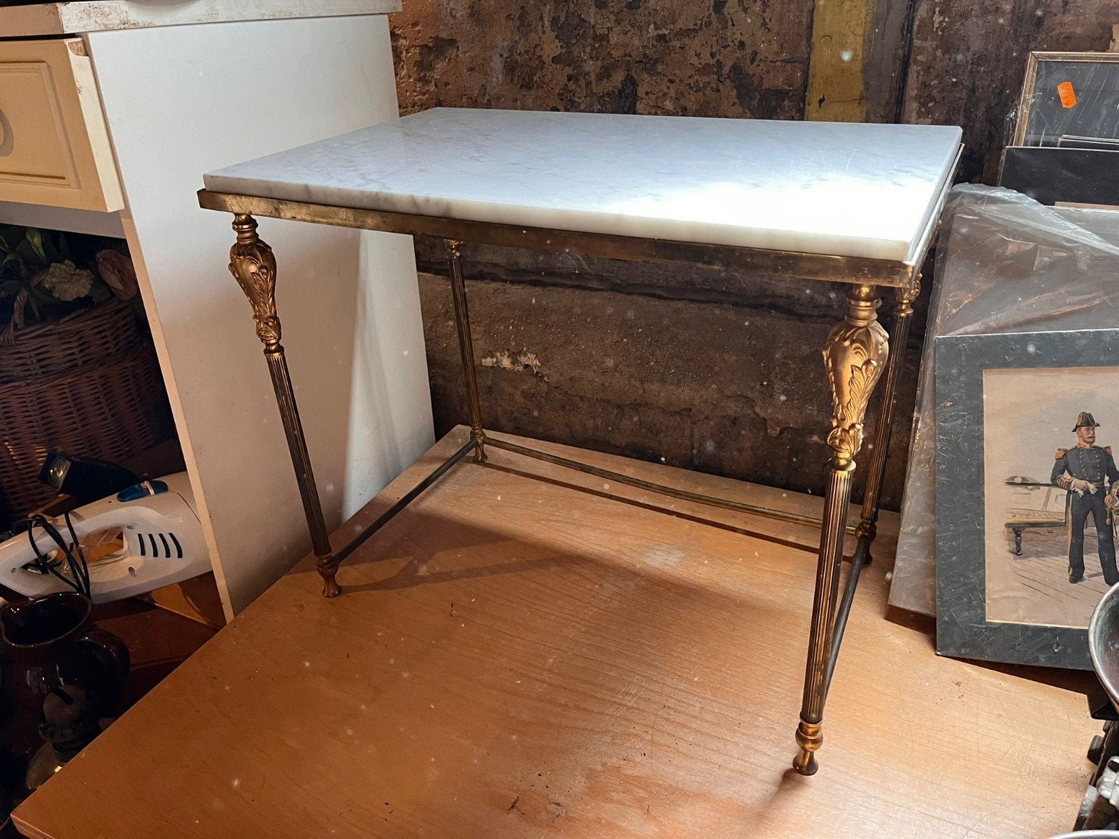 Messing bijzettafel met marmeren blad – Hollywood Regency, Huis en Inrichting, Tafels | Sidetables, Ophalen