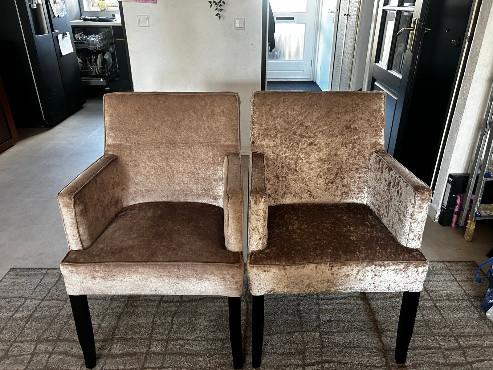 2 Rofra eetkamerstoelen, velvet, taupe/leverkleur, Gebruikt, Twee, Overige kleuren, Ophalen of Verzenden
