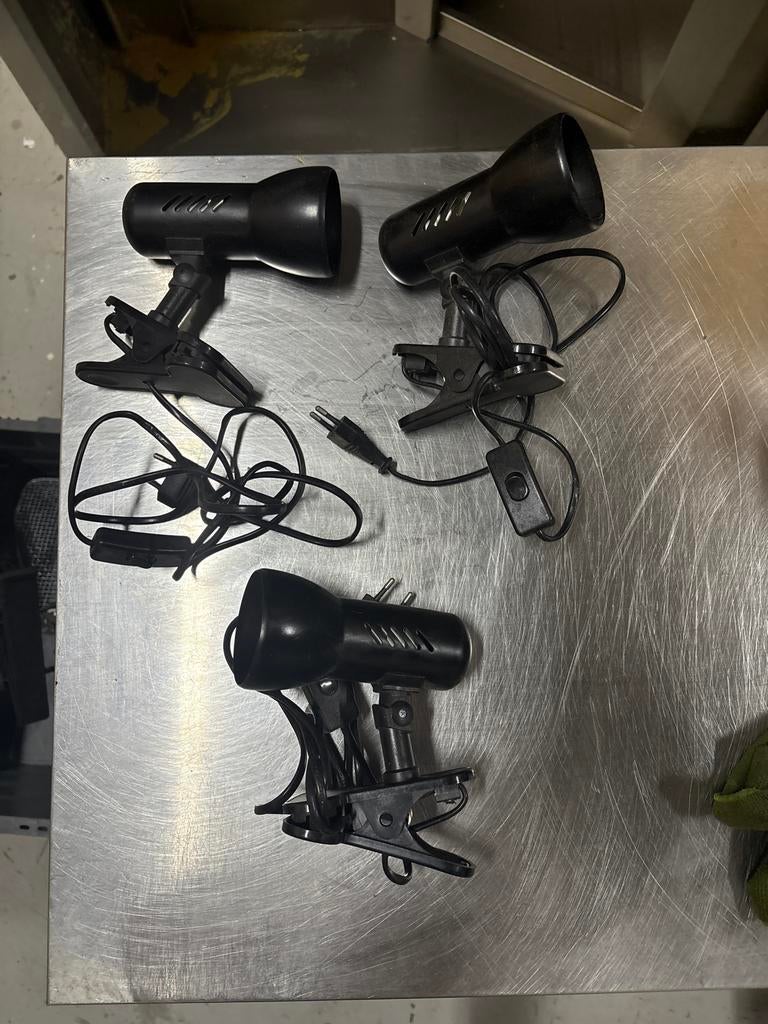 3x bureau klemlamp, Ophalen