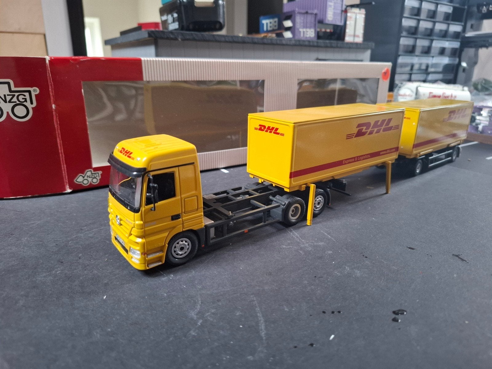 ≥ DHL Vrachtwagen Model 1:50 Kopen | Marktplaats