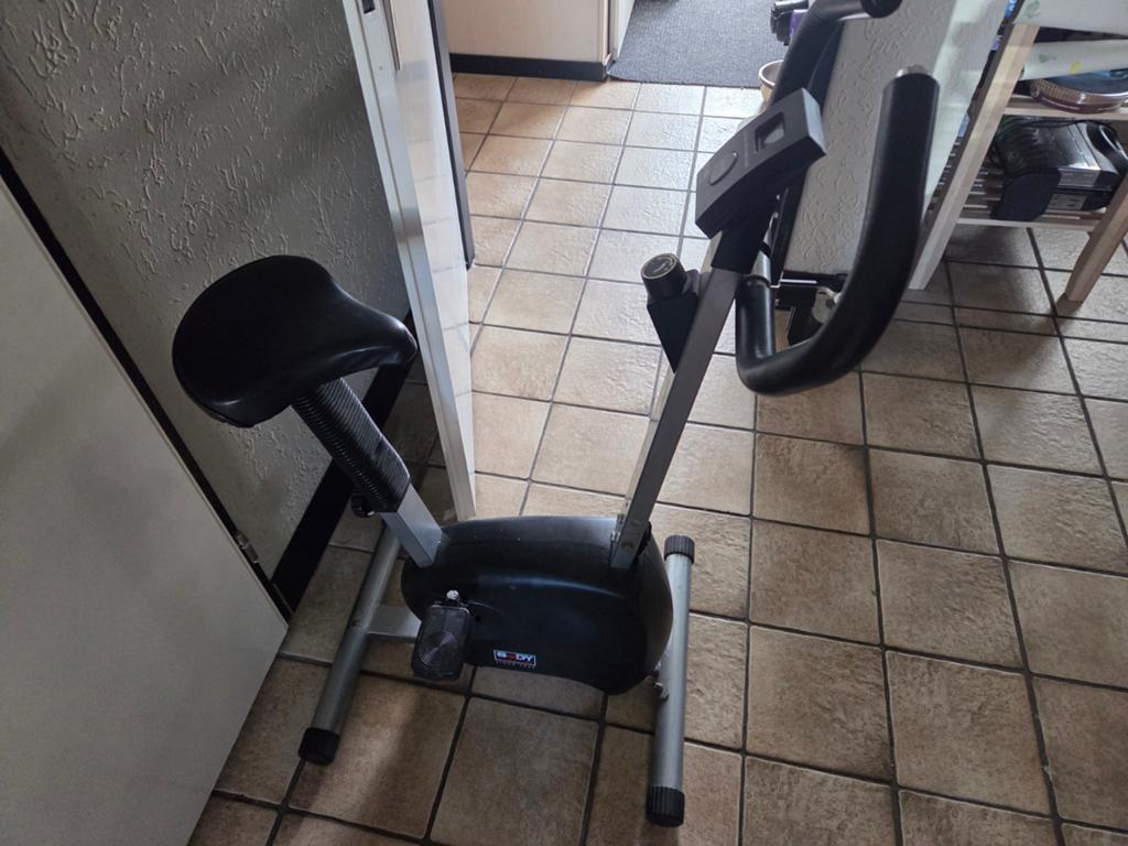 Hometrainer - Ideaal voor thuisworkouts, Ophalen of Verzenden