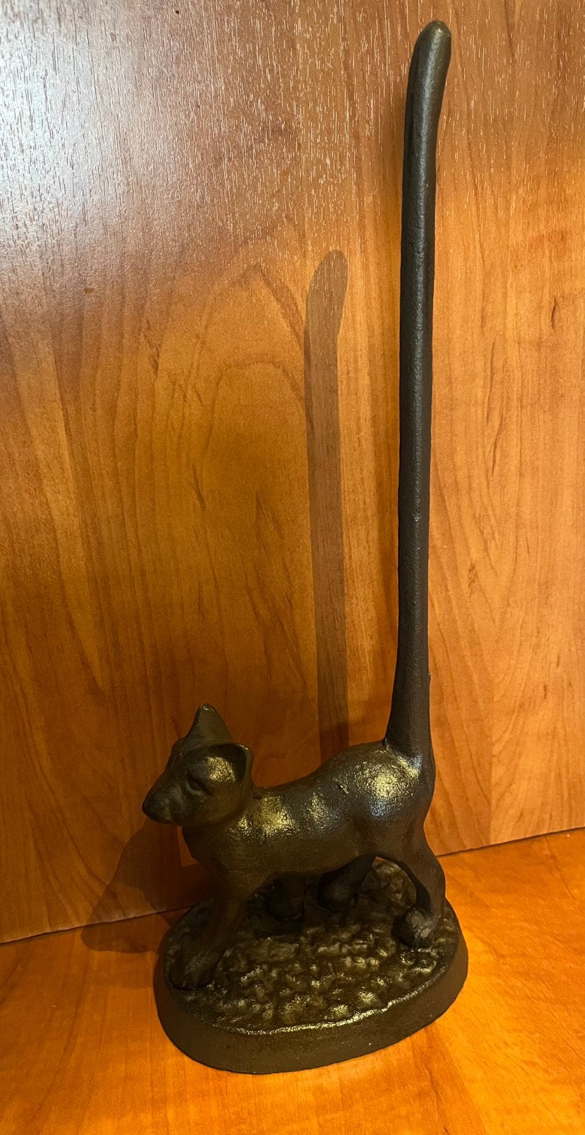 Keukenrolhouder gietijzer poes, Ophalen