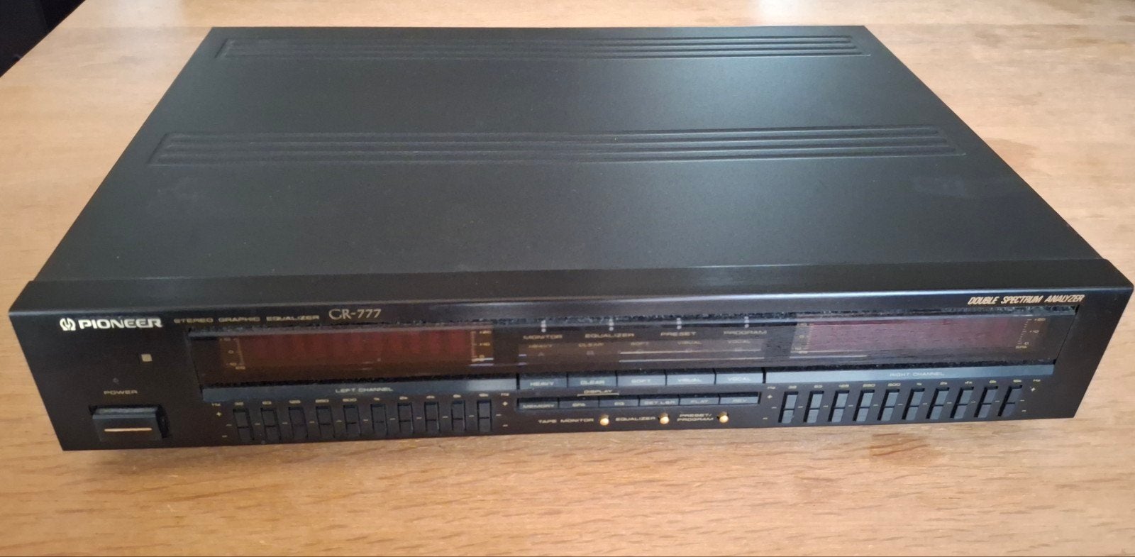 Foto 3 van Pioneer GR-777 Stereo Grafische Equalizer - Dubbele Spectrum