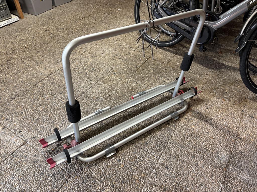 Gebruikte Fietsendrager voor op caravandissel, Ophalen, Gebruikt