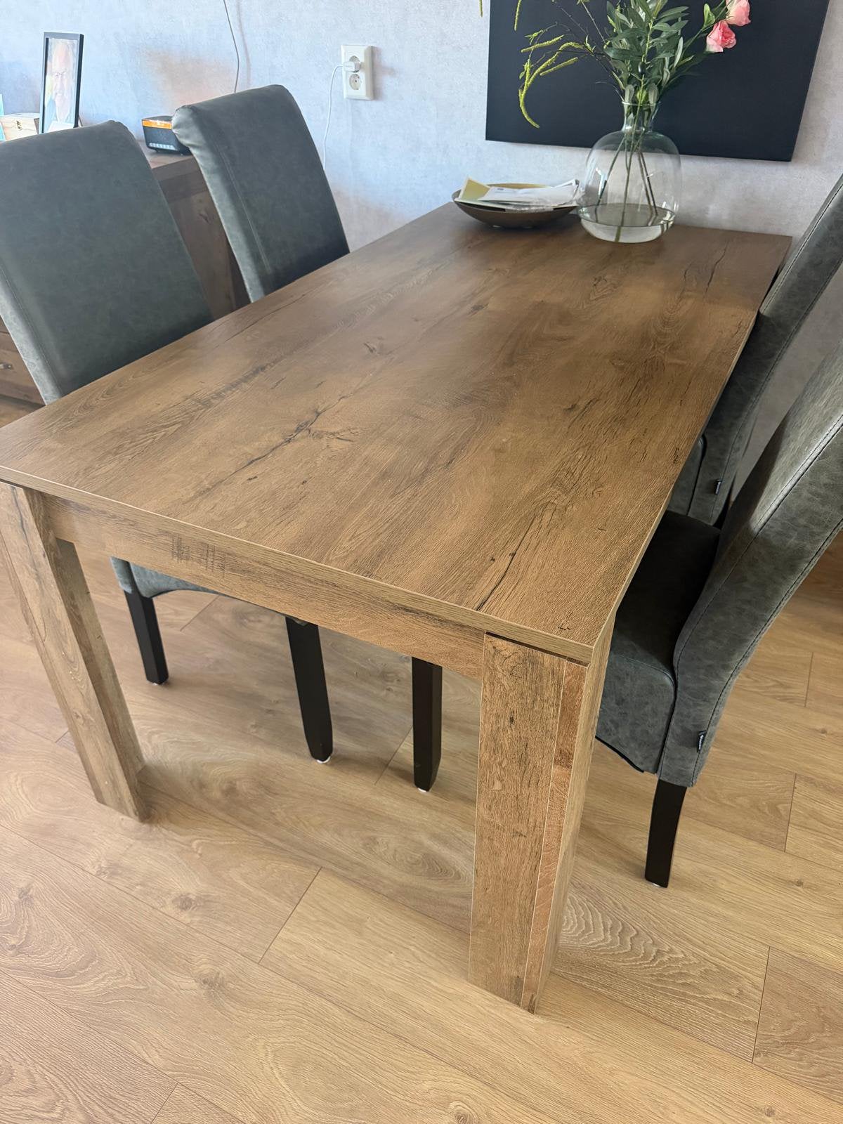 Nette Eettafel inclusief 4 stoelen, Zo goed als nieuw, 150 tot 200 cm, Rechthoekig, 50 tot 100 cm