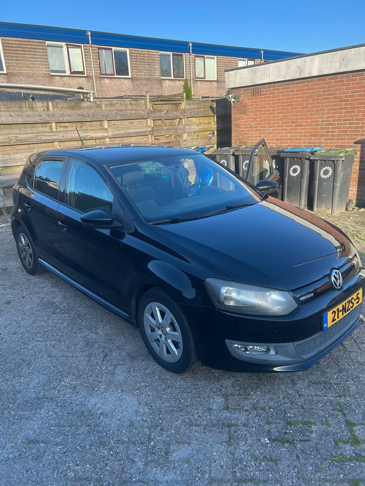 Volkswagen Polo 1.2 TDI 75PK 5D Bluemotion 2011 Zwart, Voorwielaandrijving, 74 pk, 1199 cc, 96 €/maand