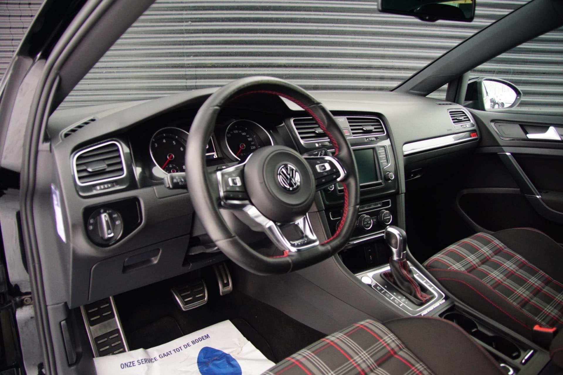 Volkswagen Golf 2.0 TSI GTI Perf. | Carplay | Maxton | ACC |, Stof, Gebruikt, 4 cilinders, 1984 cc