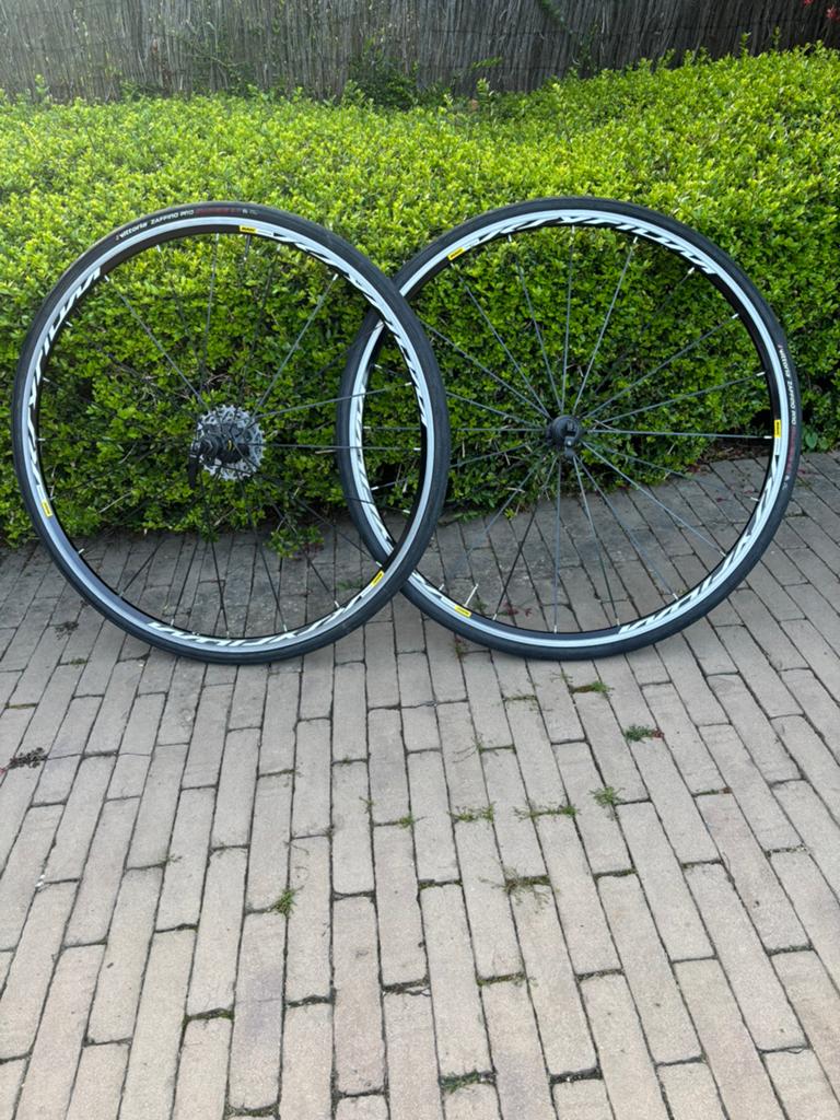 Mavic ksyrium wielset, Ophalen of Verzenden, Zo goed als nieuw, Racefiets, Band