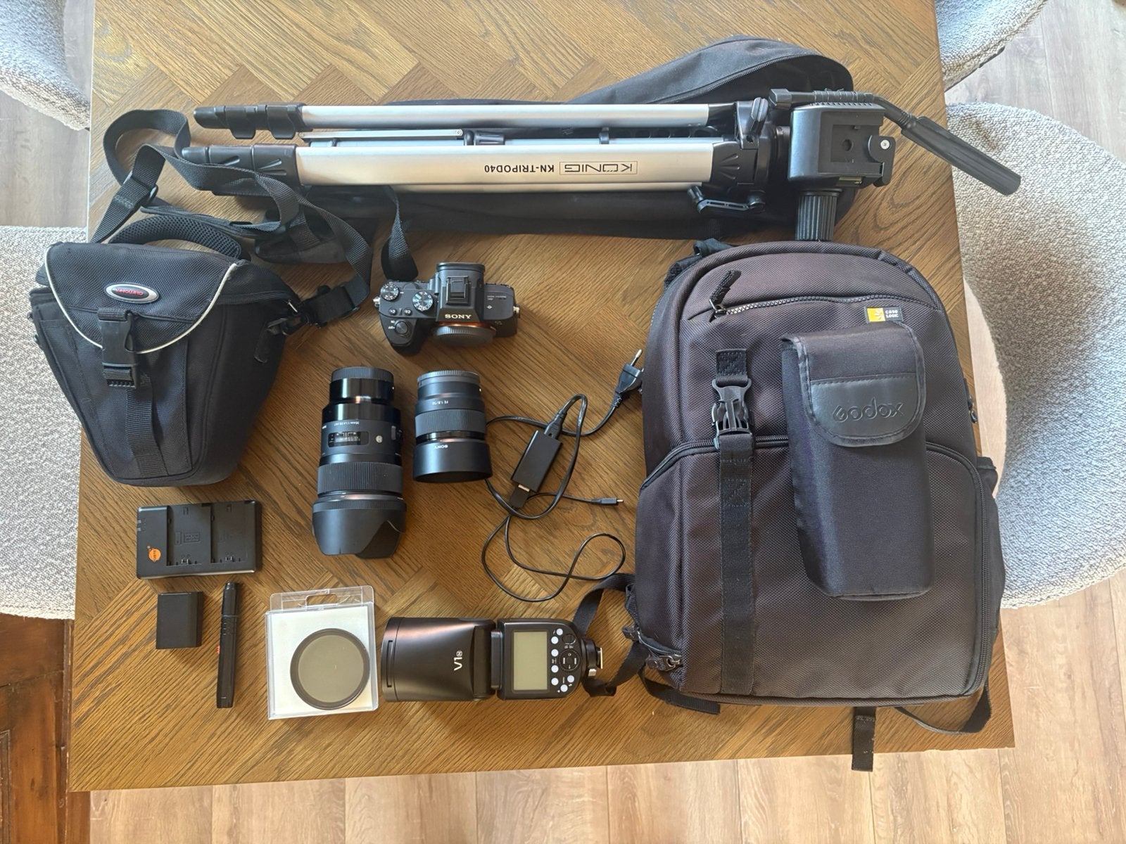 Sony A7 III + 35mm & 50mm lens + flitser + extra’s., Ophalen, Zo goed als nieuw, Sony, Geen optische zoom