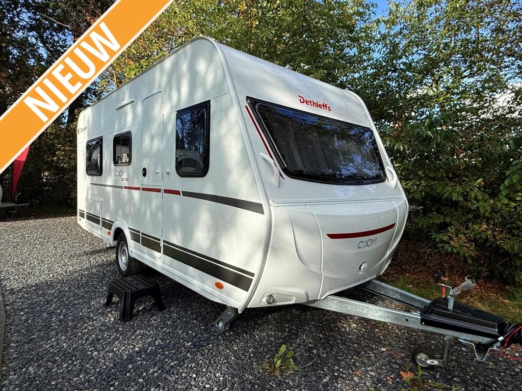 Dethleffs C'Joy 460 LE, Caravans en Kamperen, Dethleffs, 5 tot 6 meter, 2 aparte bedden, Tot en met 3