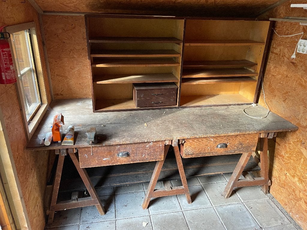 Oude houten werkbank., Doe-het-zelf en Verbouw, Werkbanken, Ophalen, Gebruikt, 170 cm of meer