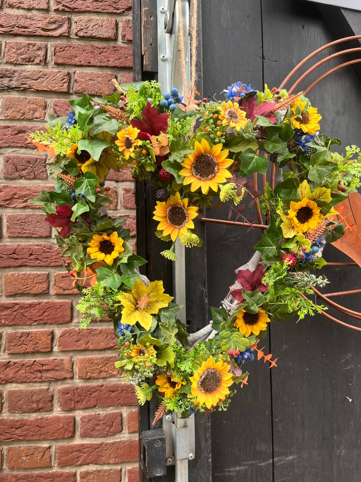 Hartvormige Zonnebloem Krans - Decoratieve Deurhanger, Huis en Inrichting, Ophalen, Meerkleurig, Kunststof, Landelijk