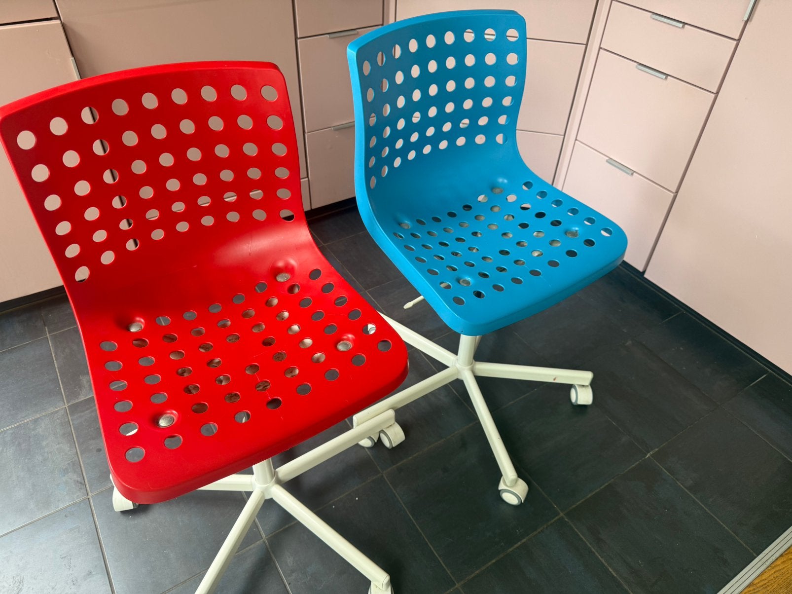 Ikea skalberg bureaustoel, Ophalen, Zo goed als nieuw, Zwart