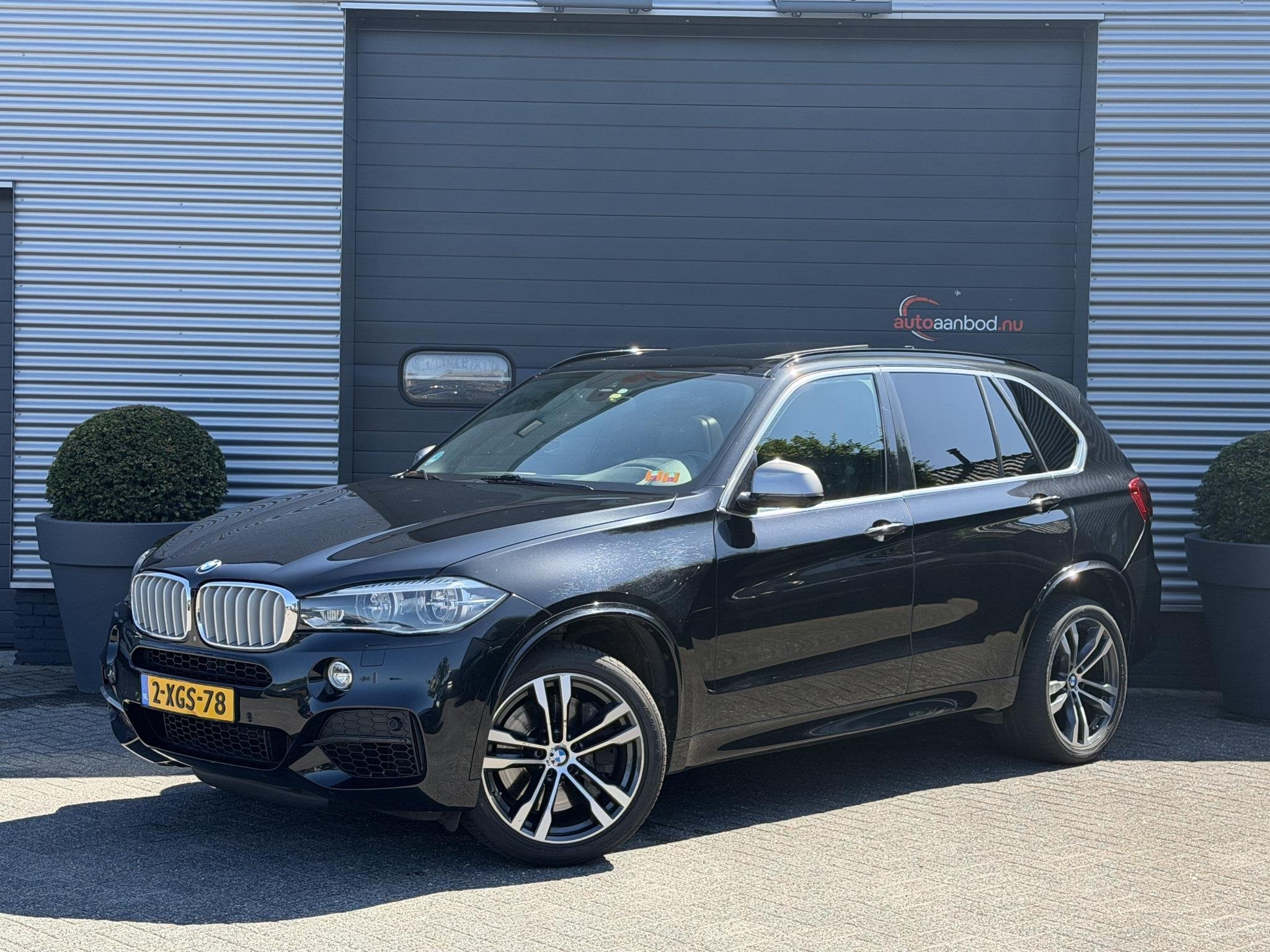 BMW X5 M50d 7p. | Panoramadak | 360* Camera | Head-Up Displa, 15 km/l, 2993 cc, Zwart, Diesel