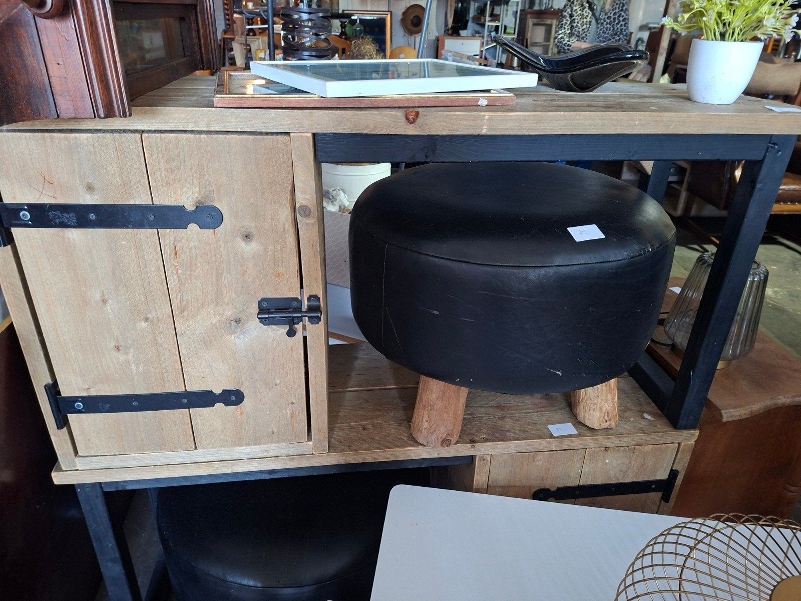 Speeltafel met poef - 2 stuks beschikbaar, Ophalen, Gebruikt