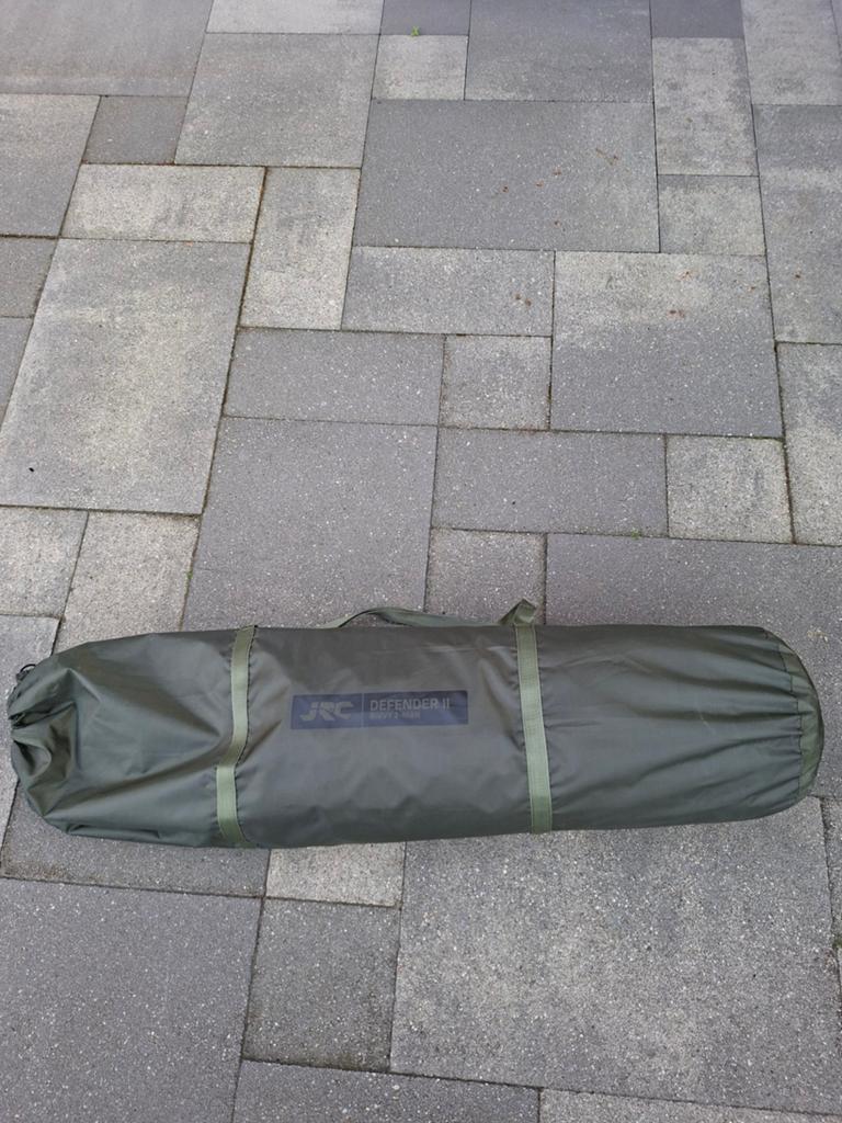 Nieuwe JRC Defender ll 2 mans bivvy., Watersport en Boten, Hengelsport | Karpervissen, Ophalen, Nieuw, Overige typen