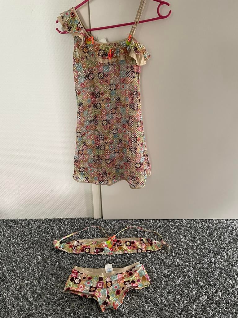 Paté de sable bikini met bijpassend jurkje 10 jaar, Bikiniset, Meisje, Ophalen of Verzenden, Zo goed als nieuw