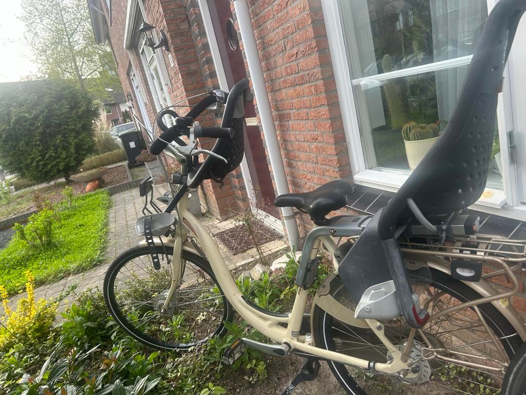Moederfiets met 2 Yepp zitjes (voorband lek), 2 zitjes, Gebruikt, Dubbele standaard, Ophalen